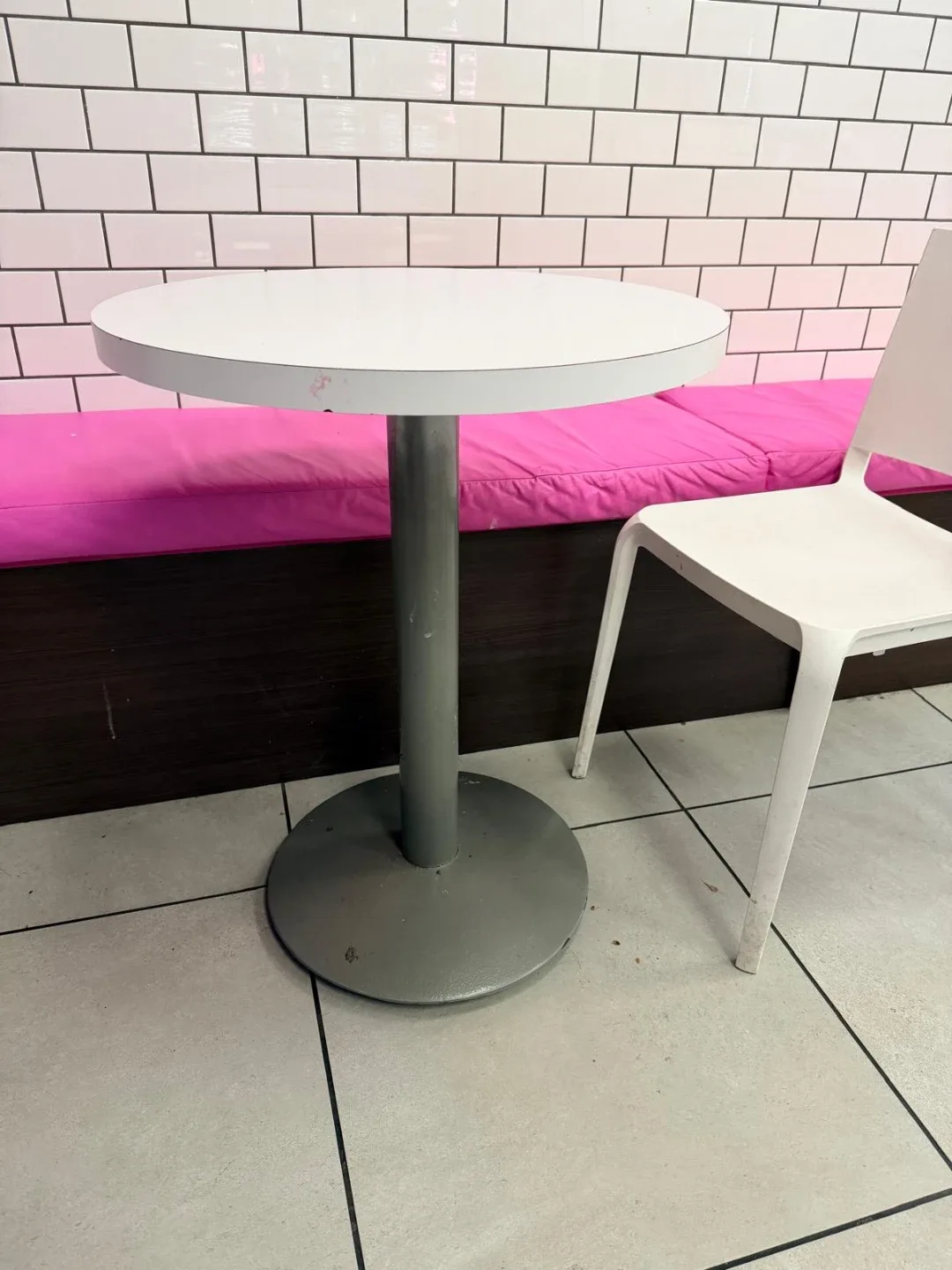 Chair, table, stanchions, canvas paintings image indicator(3)