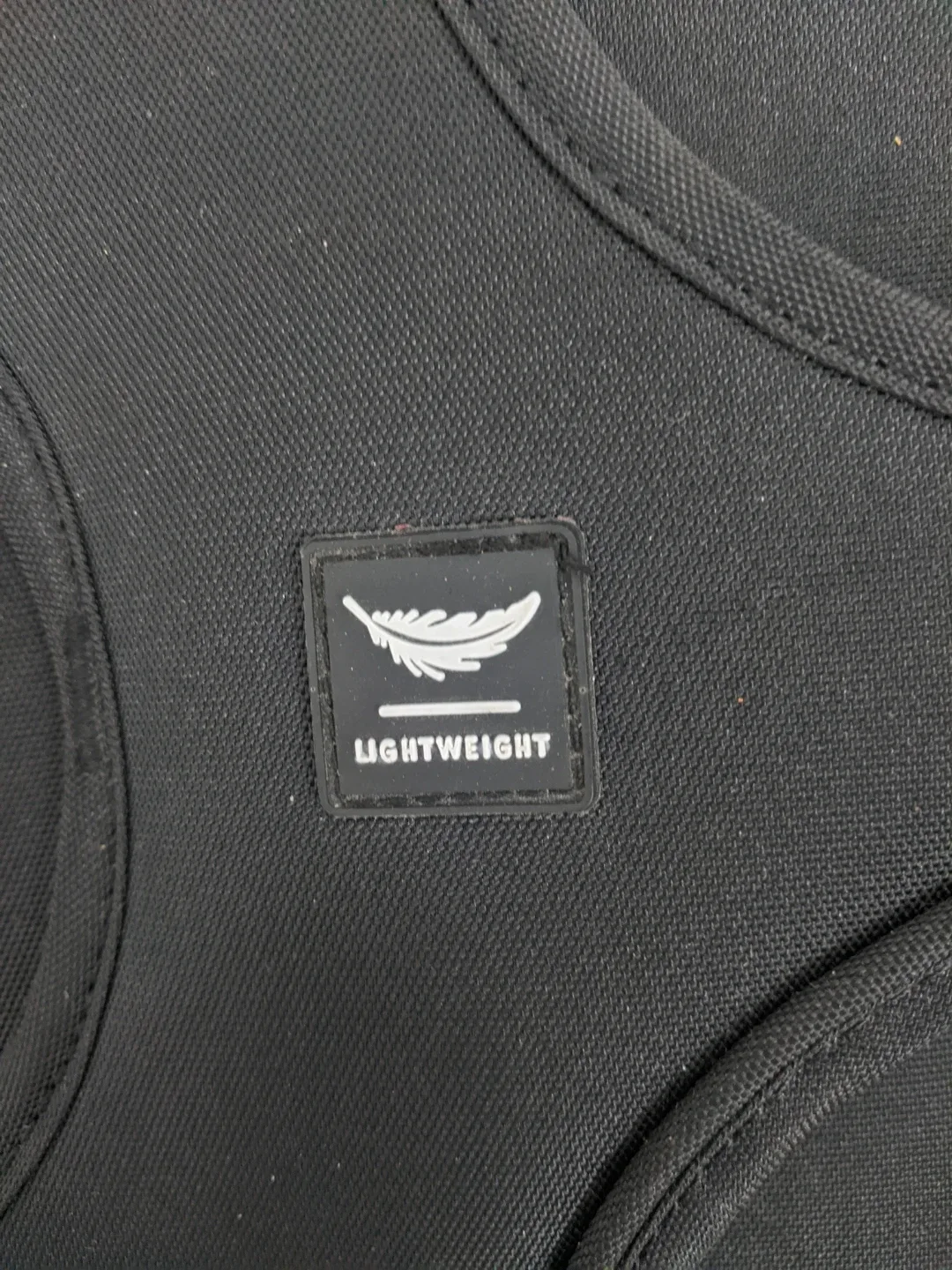 Magellan Black Rolling Suitcase image indicator(6)