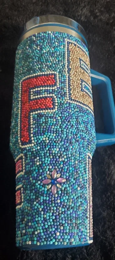 Custom Beaded Tumbler with Handle image indicator(2)