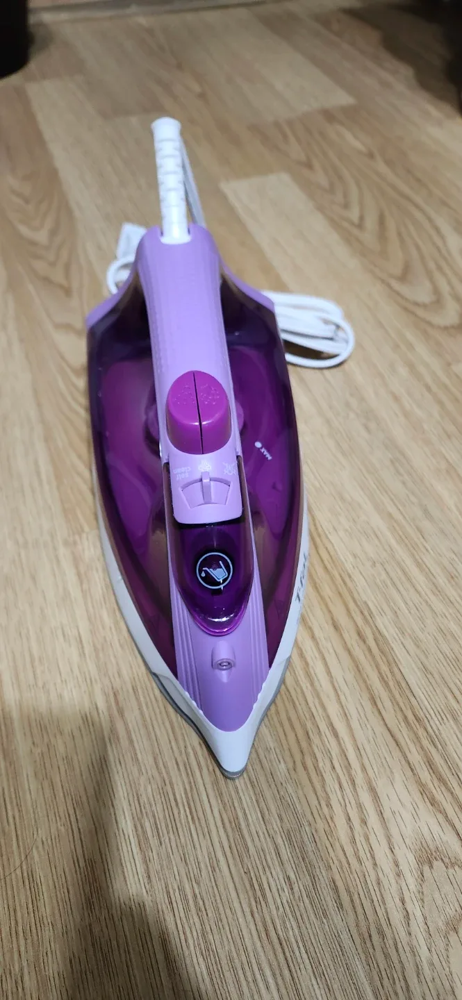 USED. T-fal Steam Essential Plus Iron-Purple.Excellent Working image indicator(3)