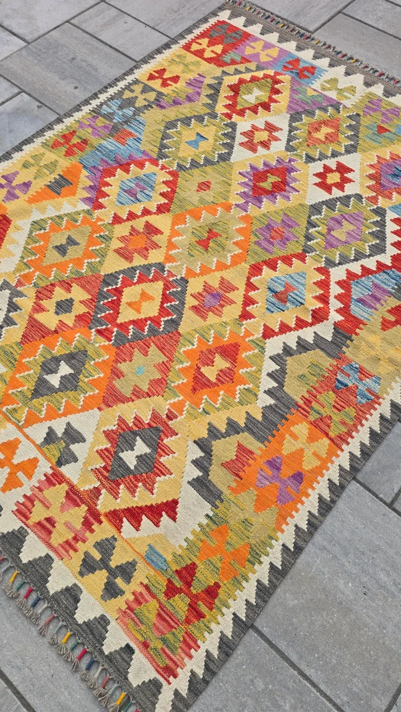 Hand-Knotted New Carpet image indicator(4)