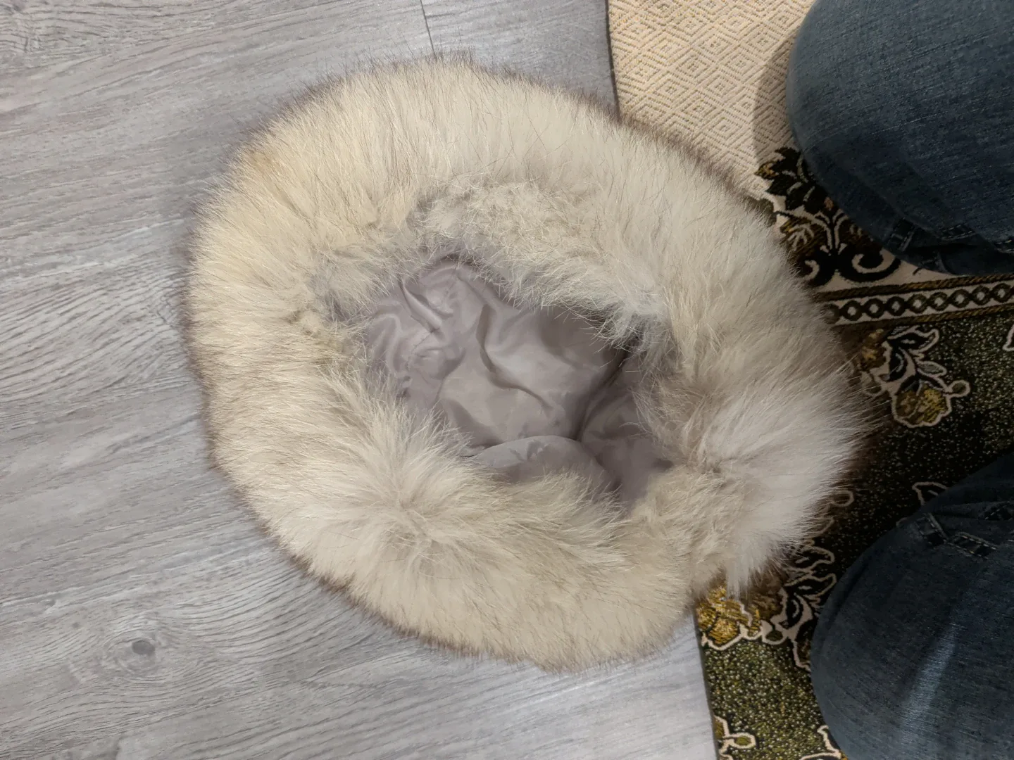 Real Fox Fur Hat image indicator(2)