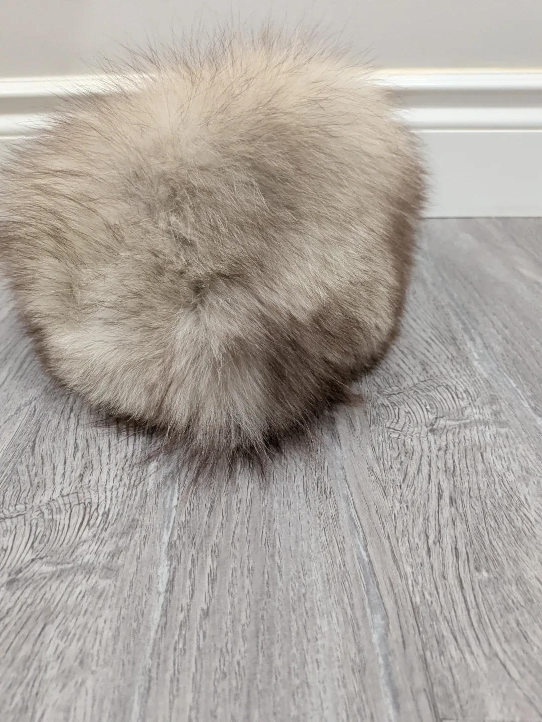 Real Fox Fur Hat image indicator(3)