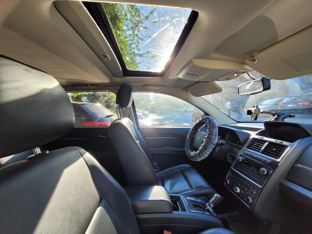 Dodge Journey - White SUV - photo 5