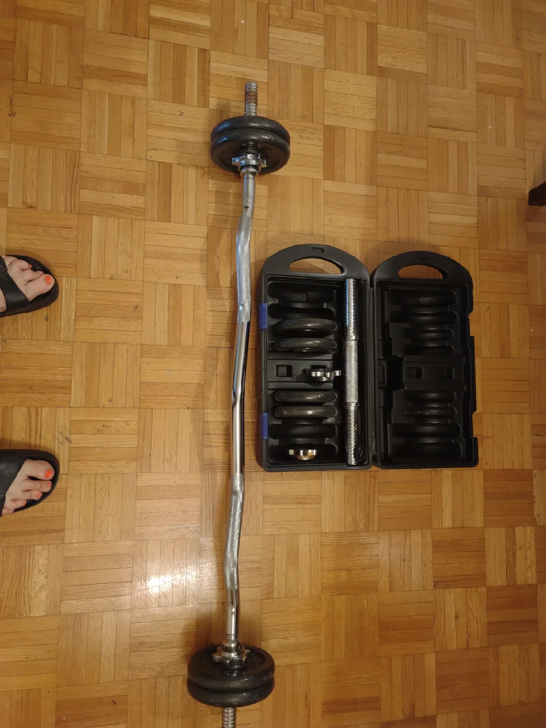 Curl Barbell Set with Case thumbnail