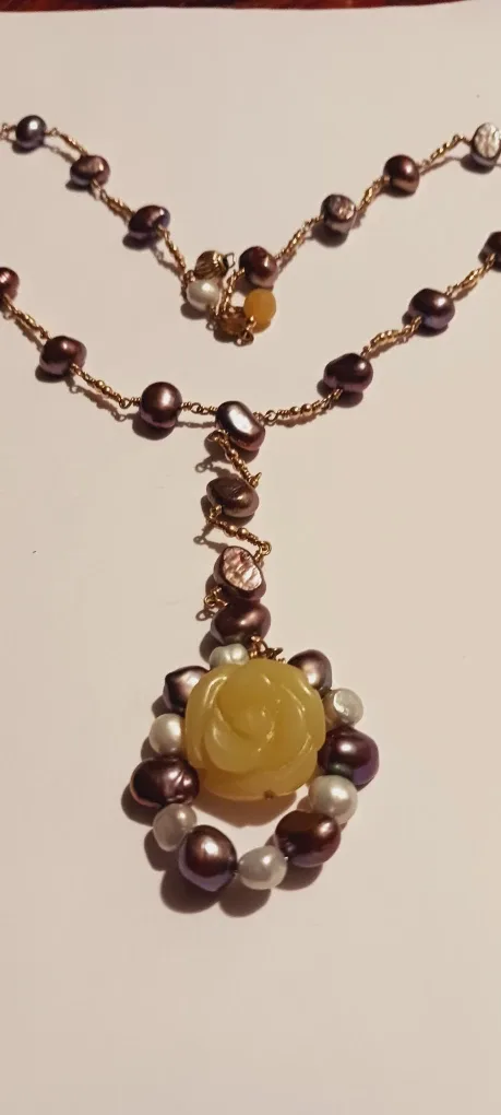 Genuine Freshwater Pearl Necklace with Carved Rose Pendant image indicator(2)