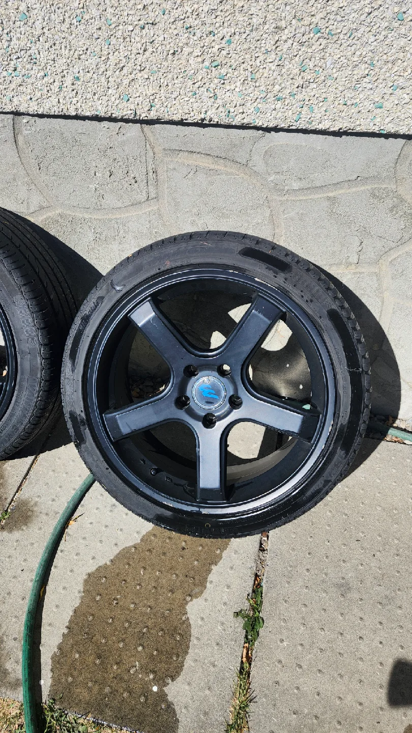 19" Rims and Tires image indicator(5)