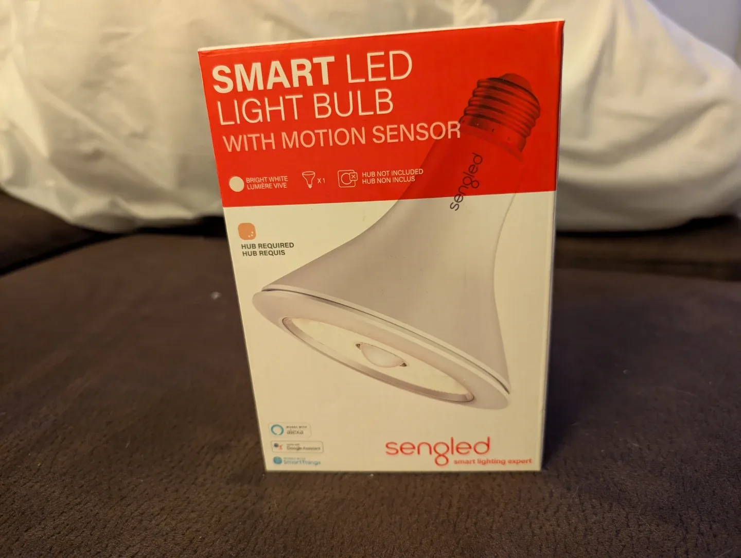 Smart LED bulb