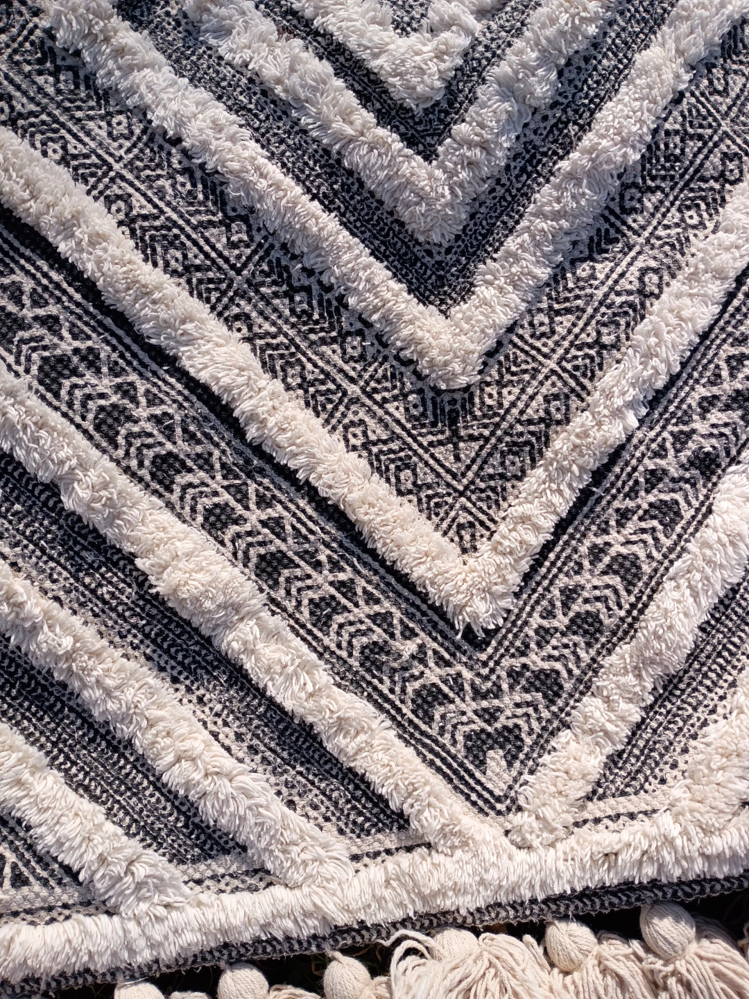 All cotton World Market Rug from India- 4ft x 6ft - photo 2