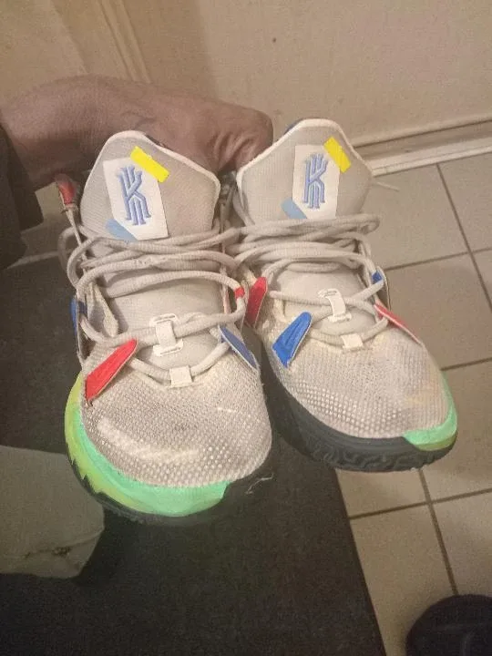 size 8 kyrie image indicator(4)