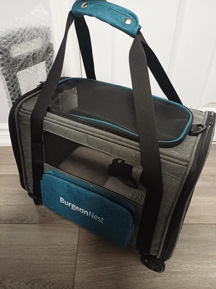 BurgeonNest Rolling Pet Carrier - Brand New! image indicator(2)