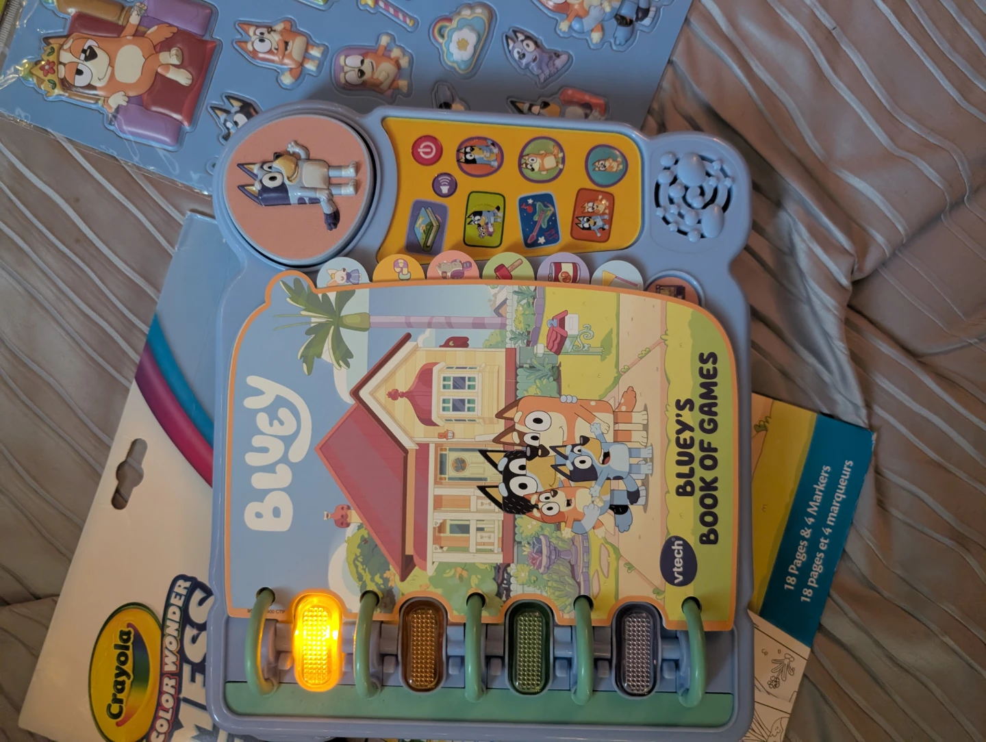 Bluey Bundle! VTech Book of Games + Crayola! - photo 4