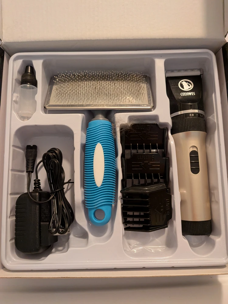 CEENWES Pet Grooming Kit