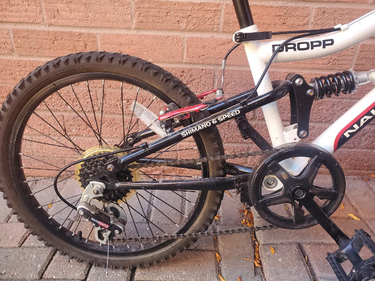 Nakamura Dropp 6-Speed Youth Mountain Bike, 20-in Wheels image indicator(5)