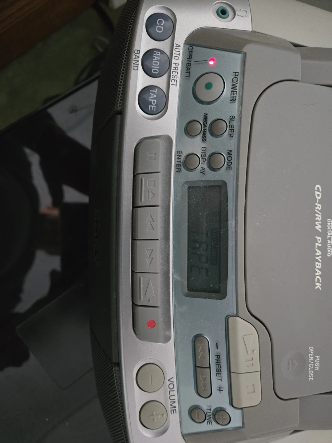 Sony CFD-S01 CD/Radio/Tape Player - photo 3