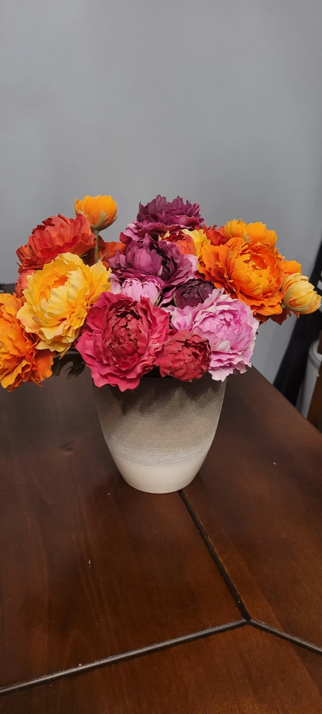 Flower arrangement in vase - photo 2