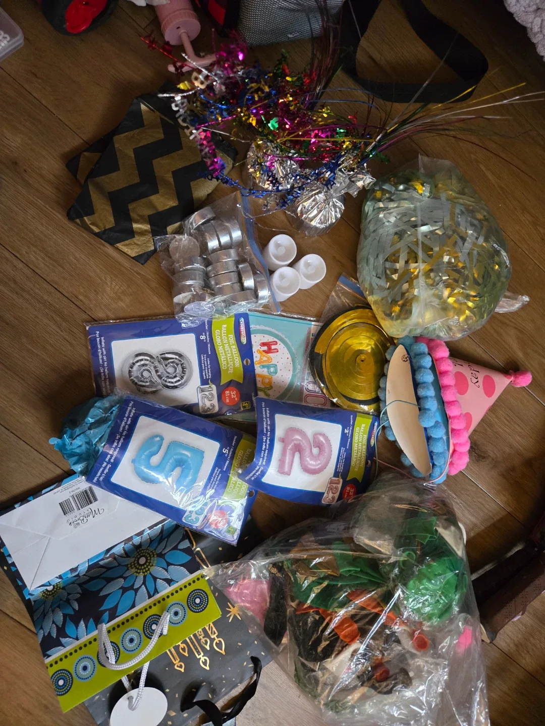 Party Decorations - Balloons, Candles, Hats thumbnail