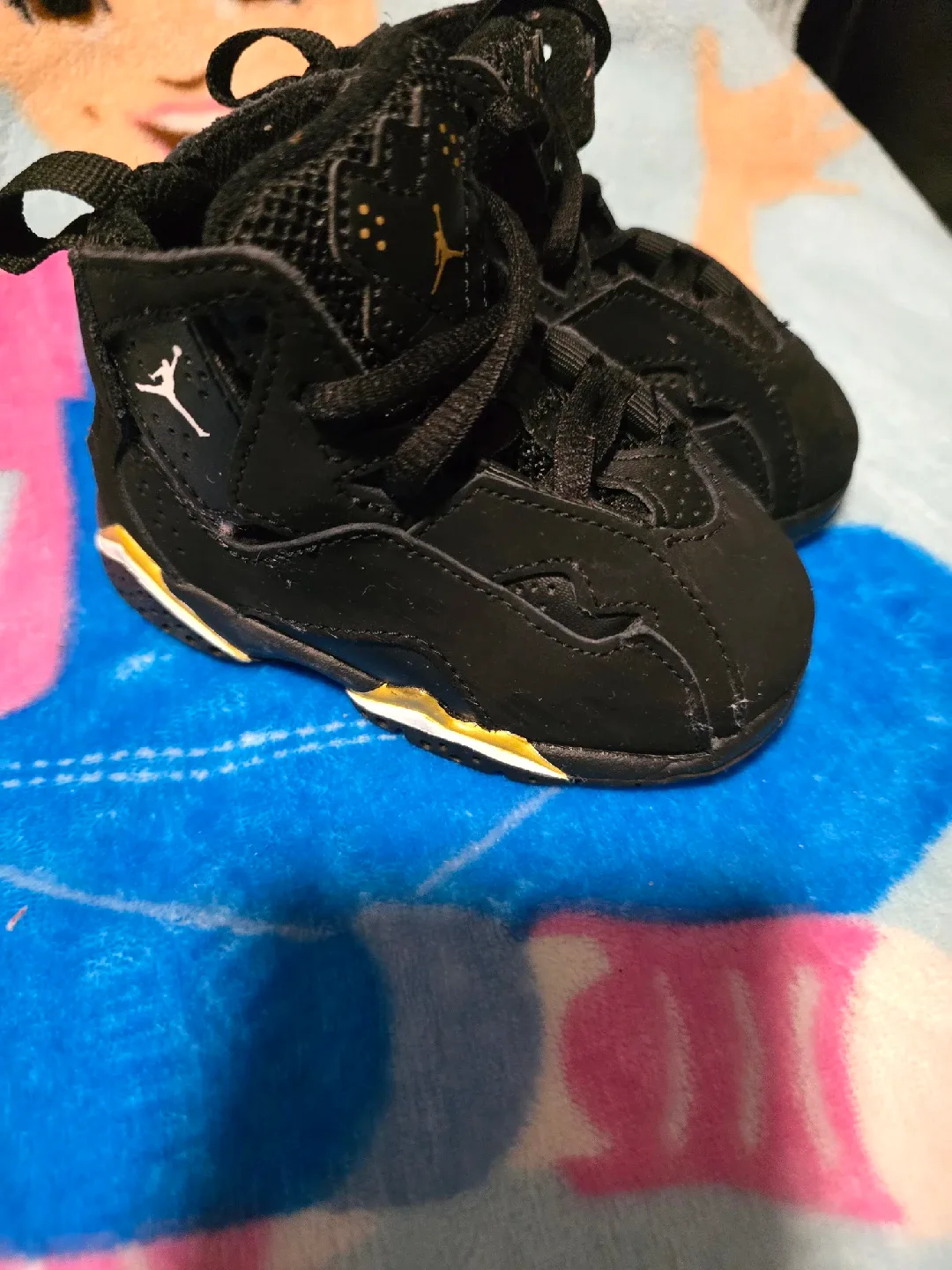 Jordan 7 Retro TD Black/Gold Infant Shoes image indicator(2)