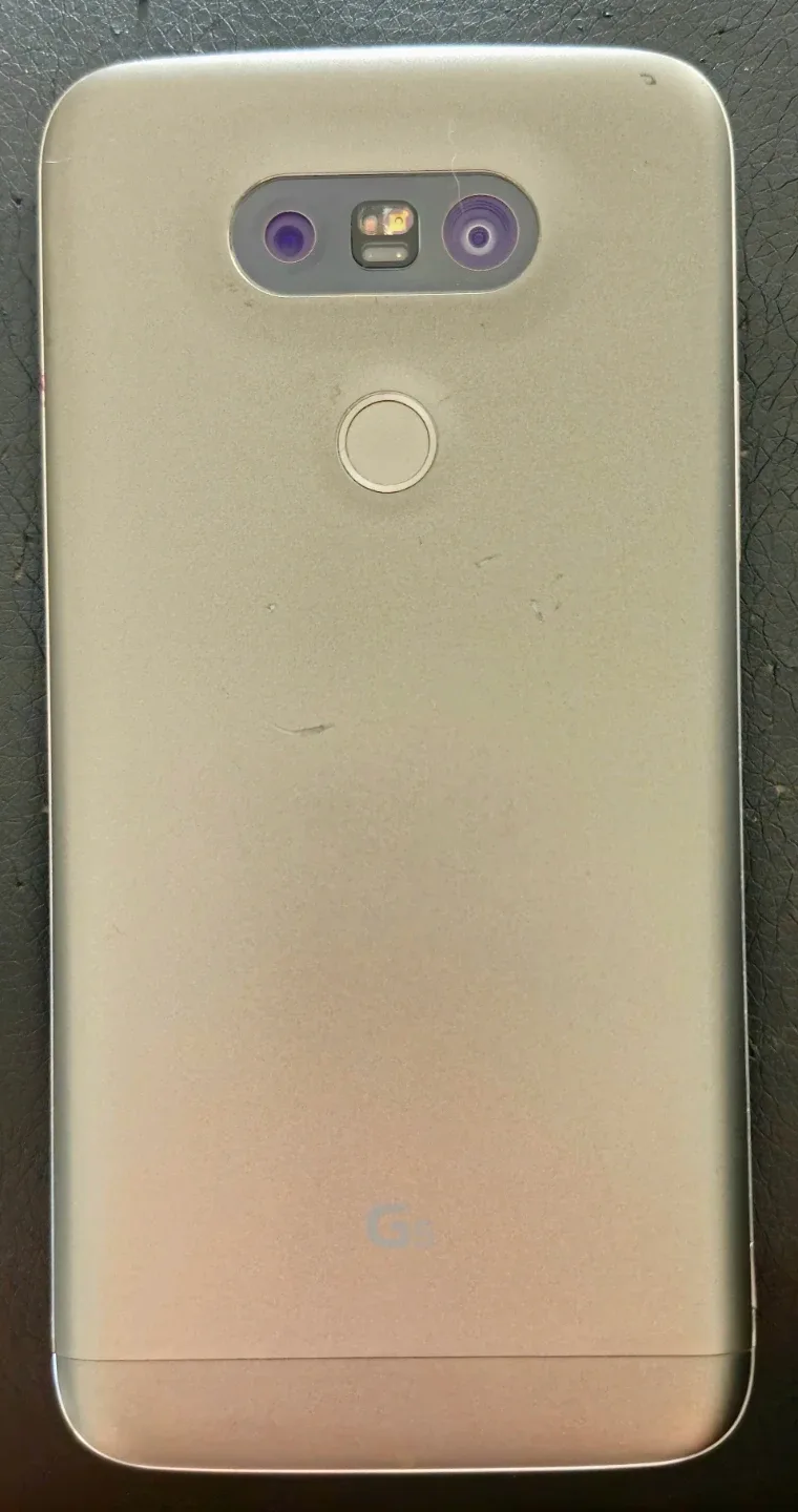 LG G5 Smartphone image indicator(2)