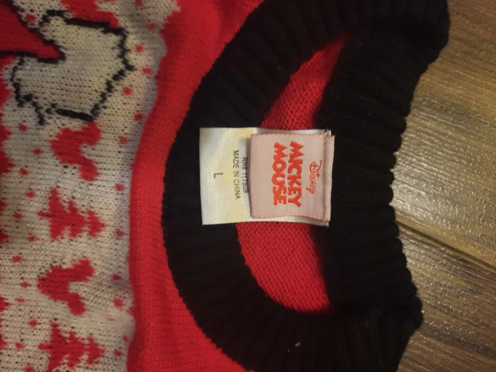 $10 Mickey  Christmas Sweater Kids Size L - photo 2