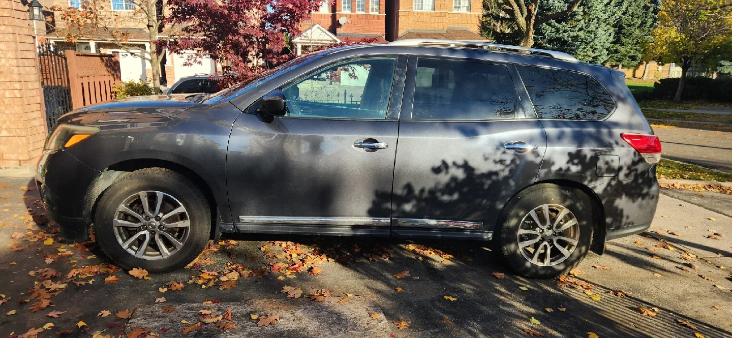 2014 Nissan Pathfinder SL image indicator(3)