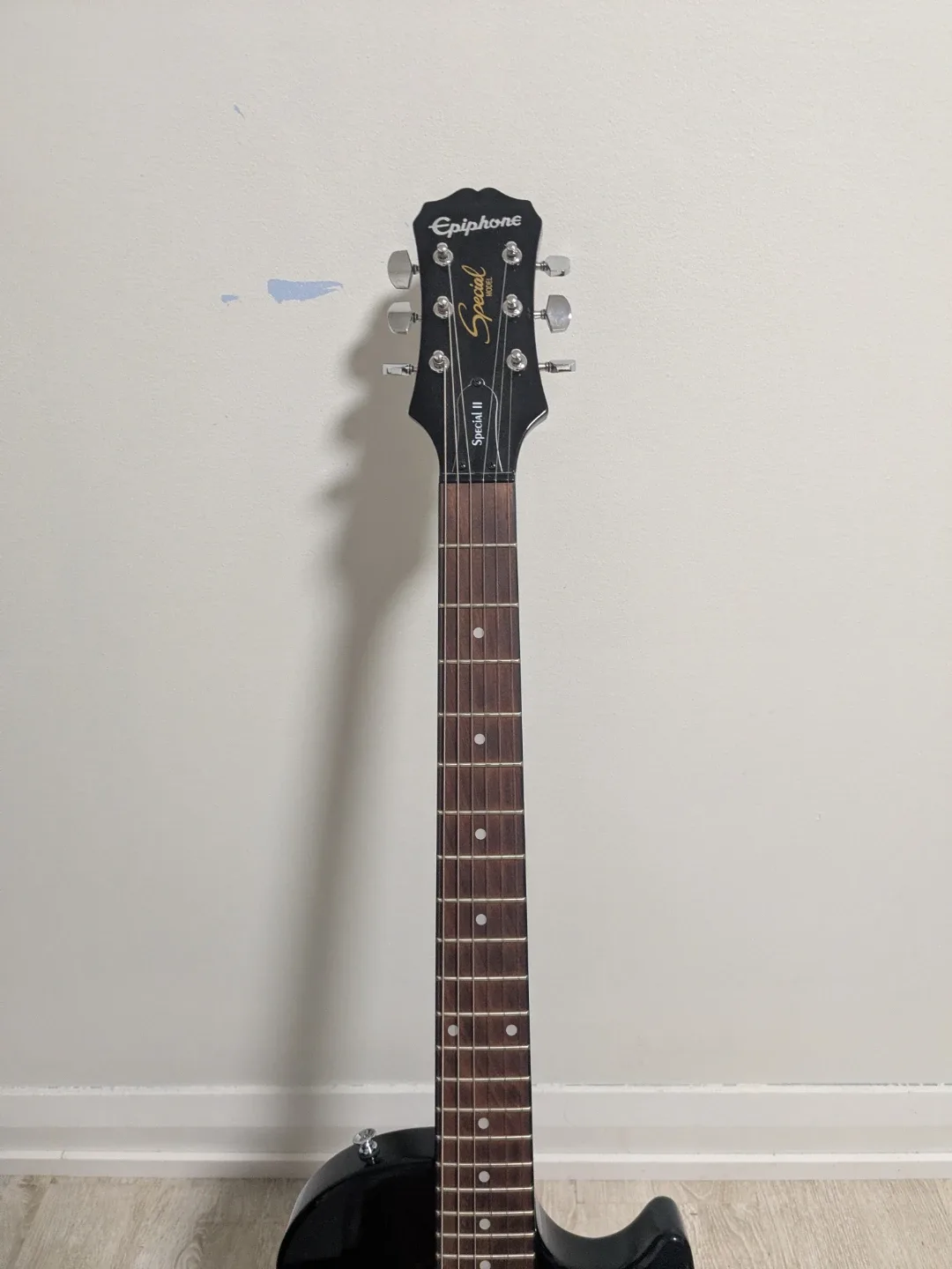 Epiphone Special II Electric Guitar - Black & Sunburst image indicator(5)