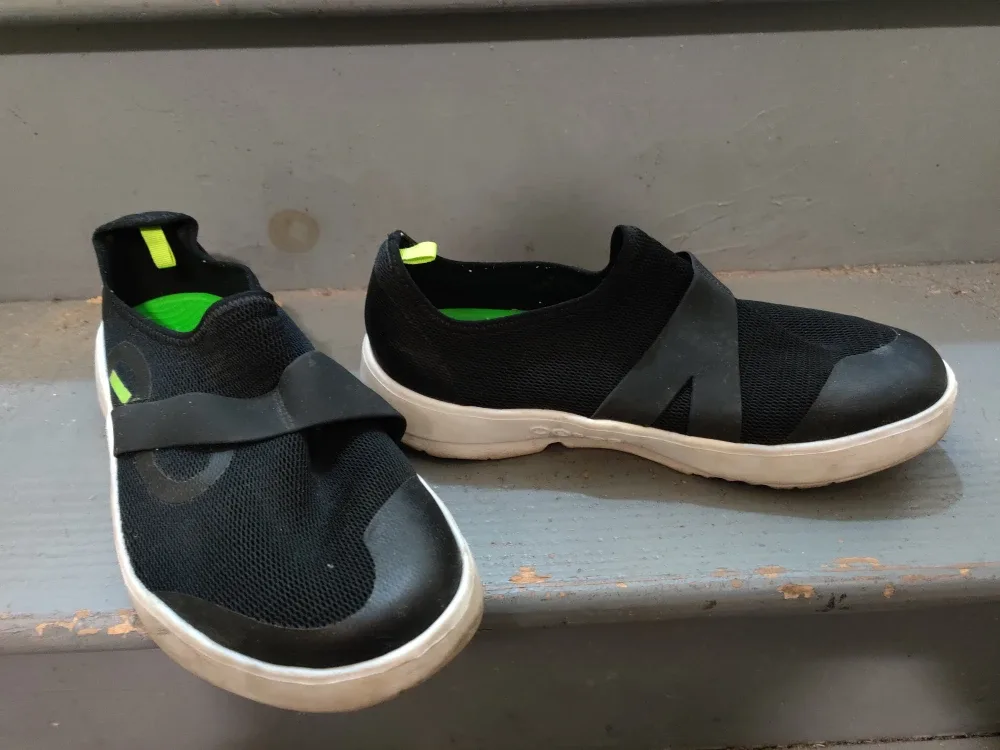 Soleo Black Slip-On Shoes image indicator(3)