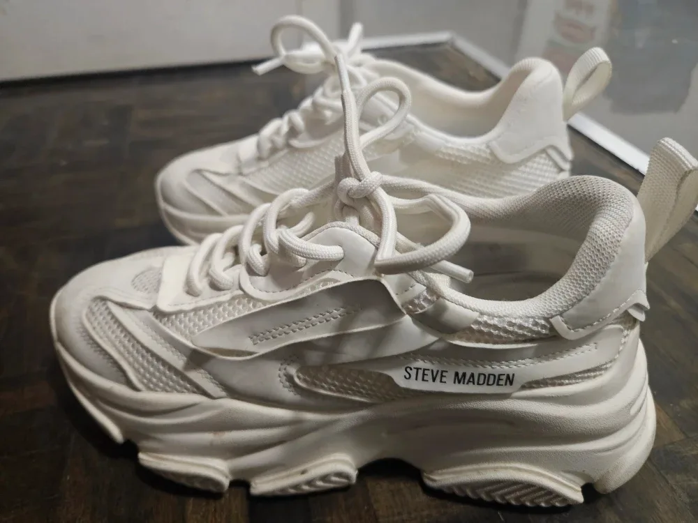 Steve Madden White Sneakers size 6