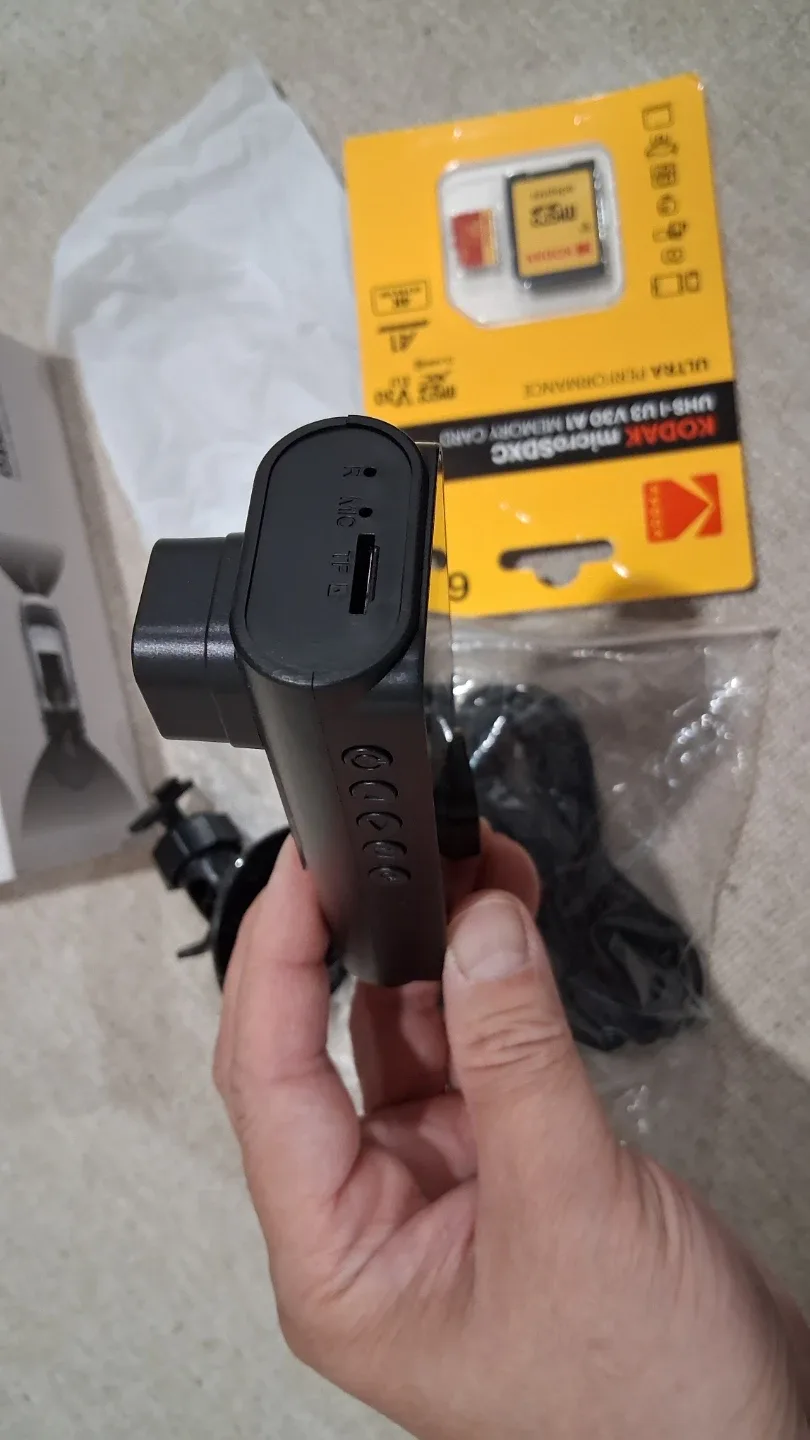 Dual Lens Dashcam w 64GB Kodak Utra Performance A1 Card image indicator(9)