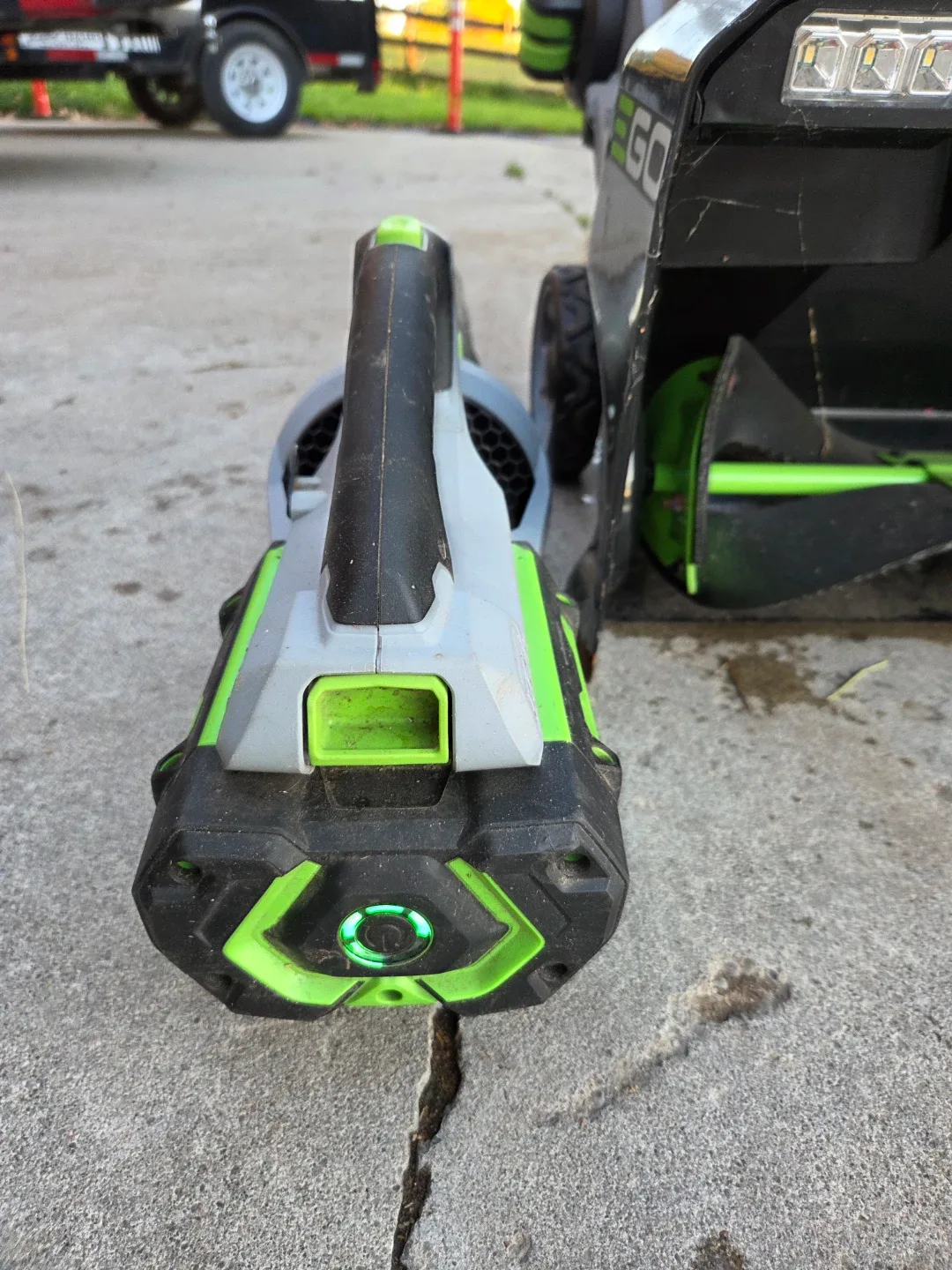 EGO 56V Snow Blower SNT2100 & 530 CFM Leaf Blower image indicator(3)