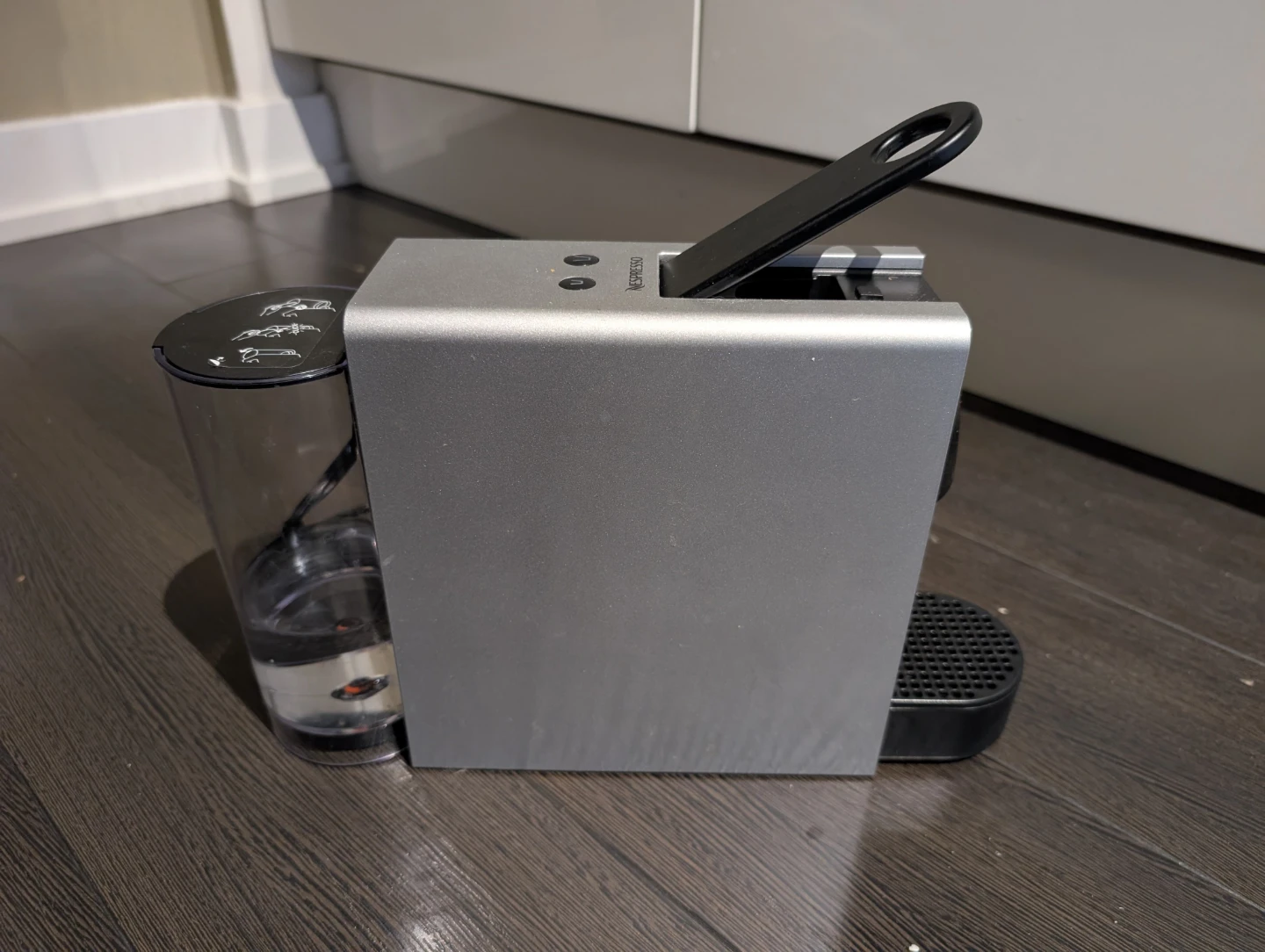MUST GO TODAY!!! Nespresso Essenza Mini Coffee Machine