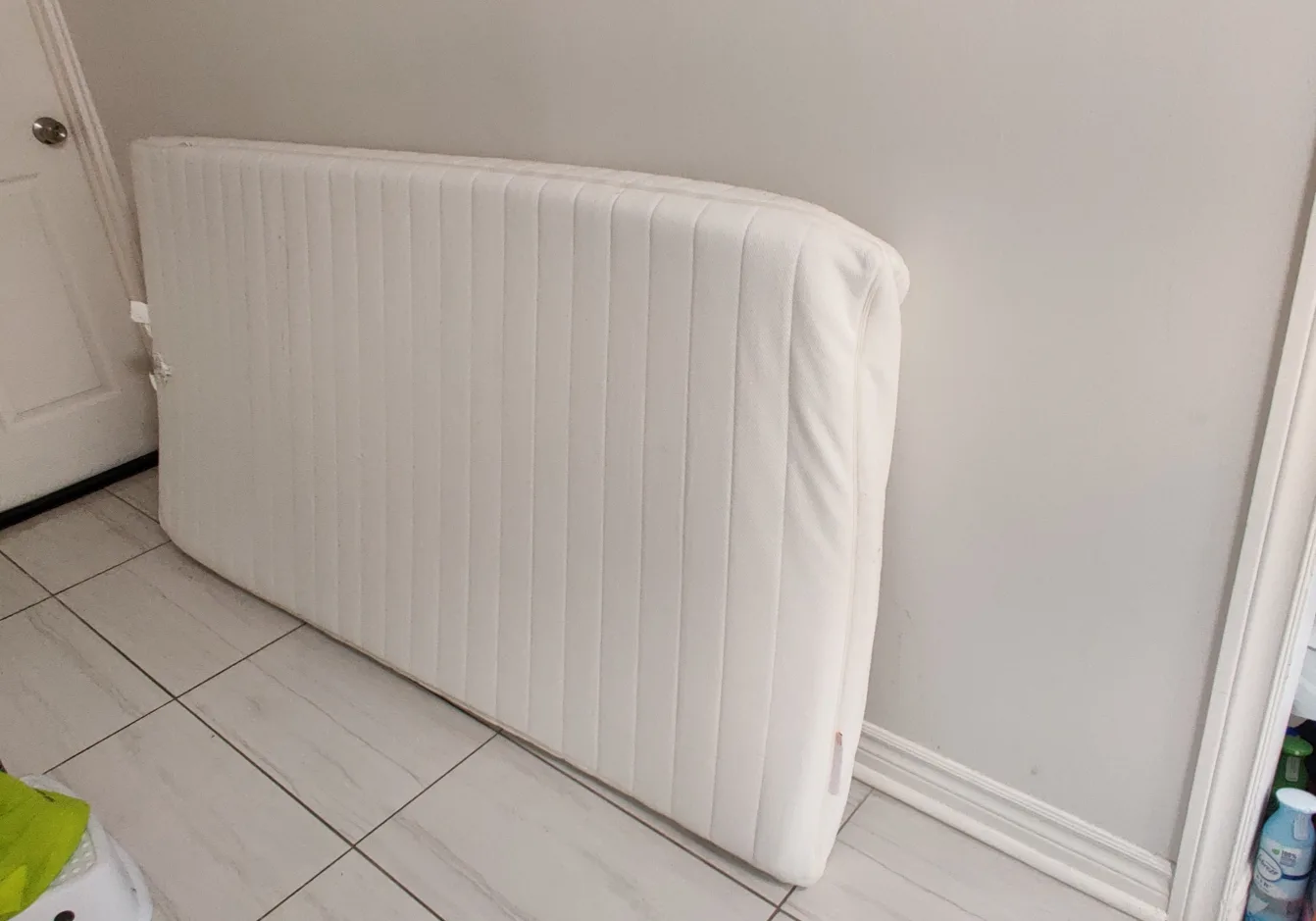 IKEA twin size Mattress - White thumbnail