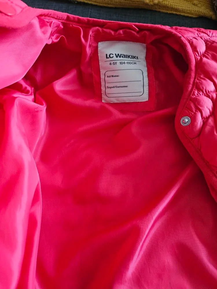 LC Waikiki Padded Vest - Size 4-5Y image indicator(2)