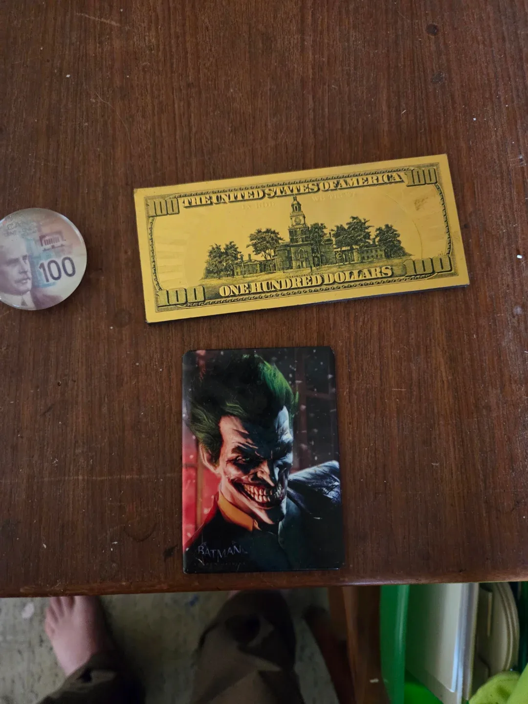 Magnets batman and 100$ note bill