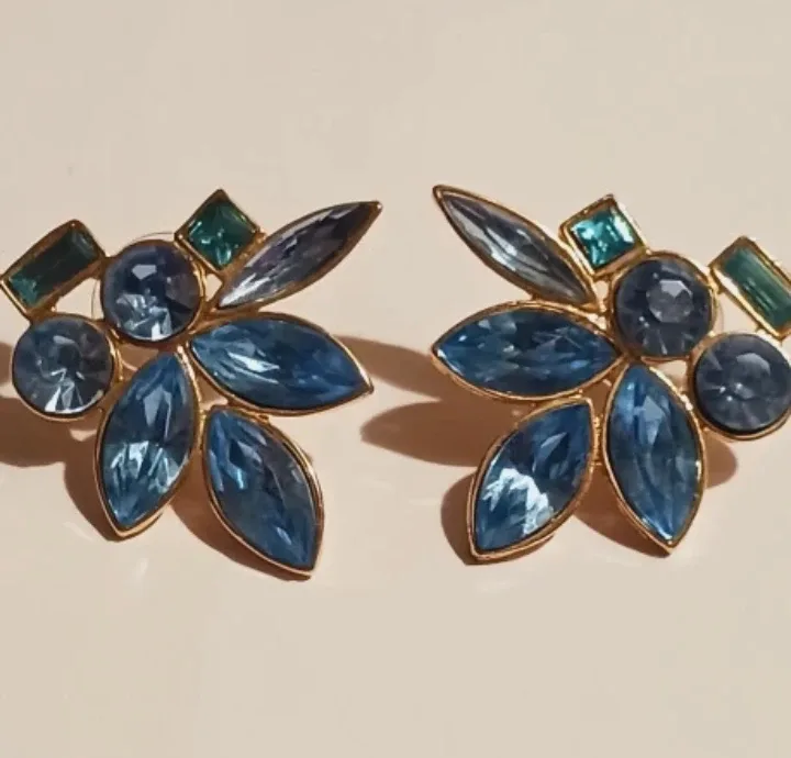 Aqua Royal Blue Marquise Cut Rhinestone Leaf Earrings thumbnail