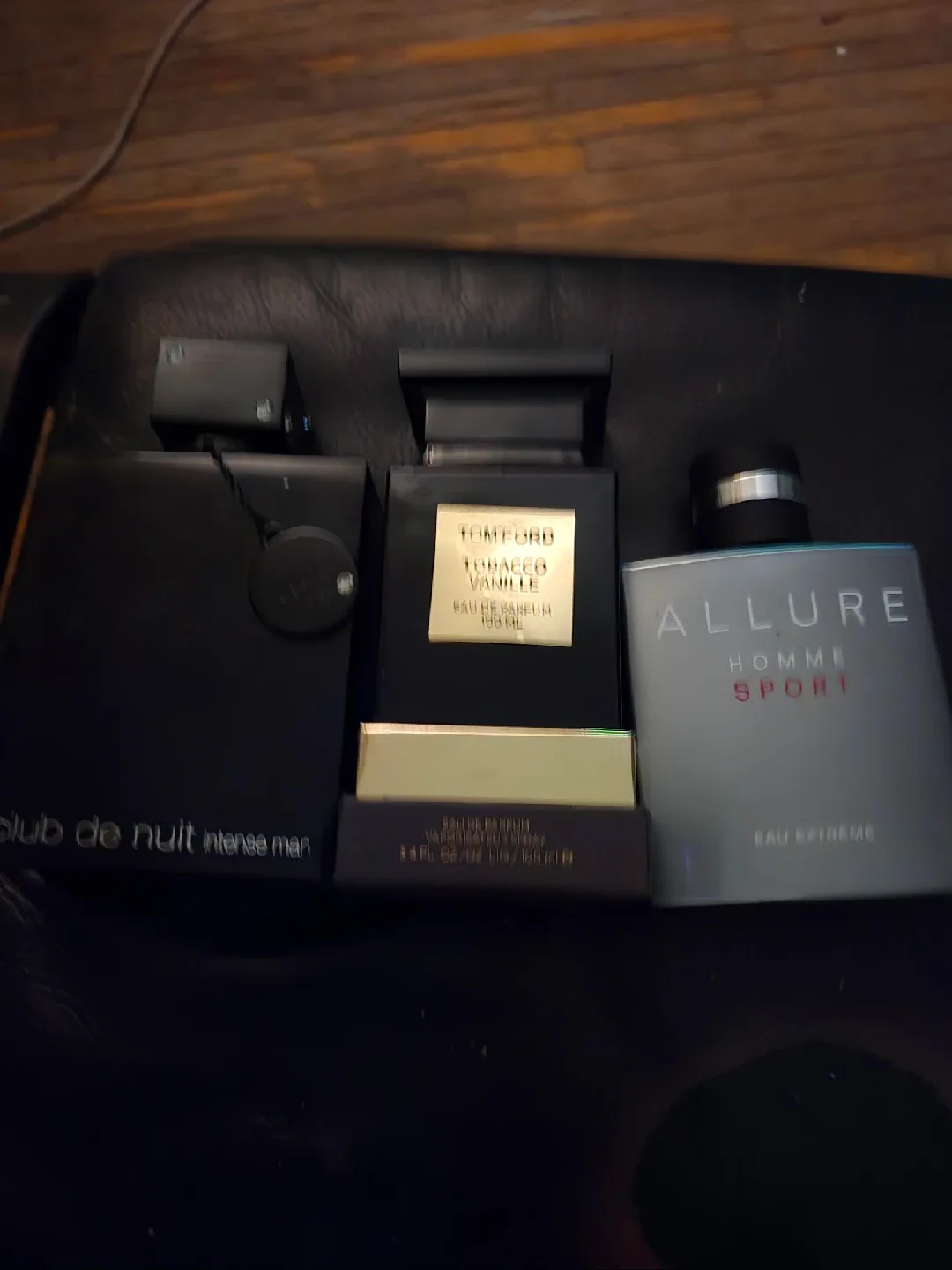 Tom Ford Tobacco Vanille Eau de Parfum 100ml image indicator(2)