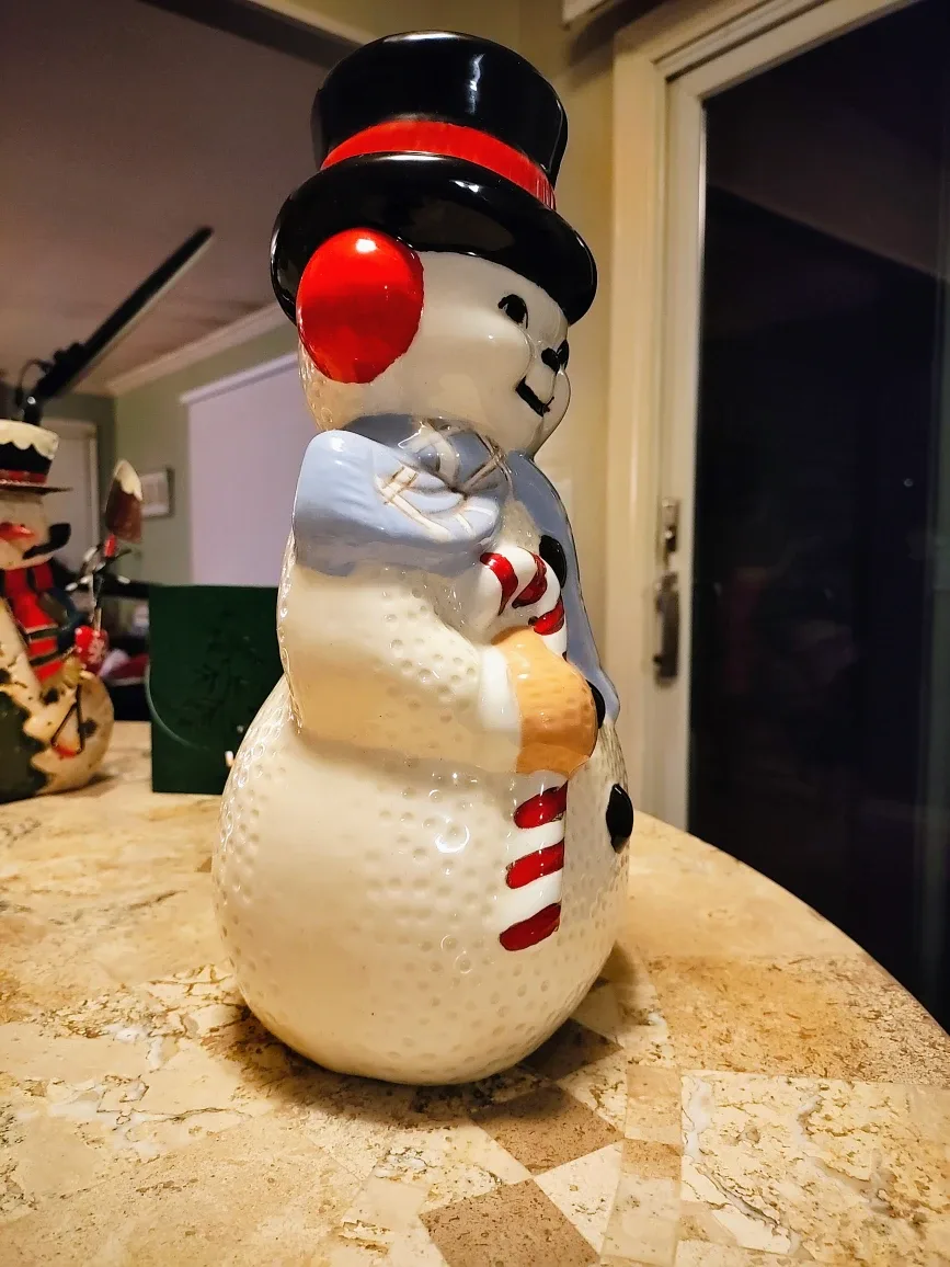 Vtg Christmas Frosty Snowman Figurine 12.5" image indicator(4)