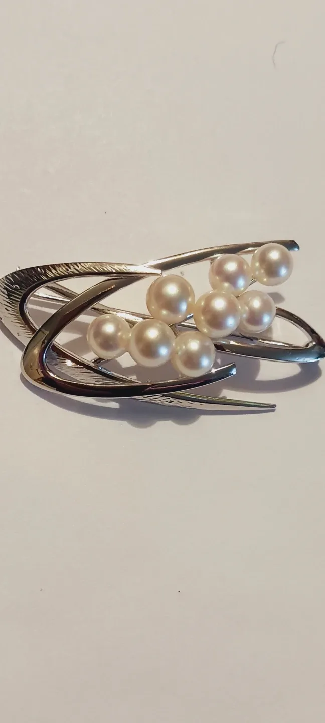 MIKIMOTO SIGNED FINEST CULTURED AKOYA PEARLS 925 BROOCH thumbnail