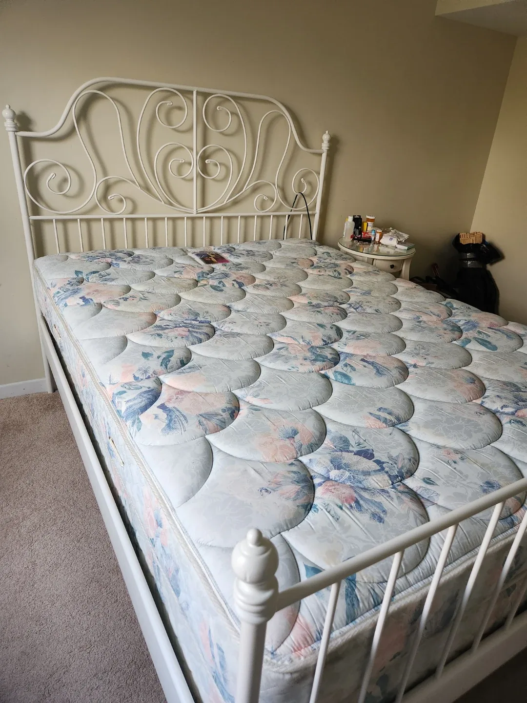 Sealy Posturepedic Premium Mattress & White Bed Frame( PICK UP) image indicator(5)