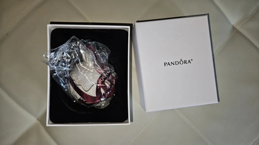 Pandora Christmas 2018 Collectors Ornament with Box - photo 2