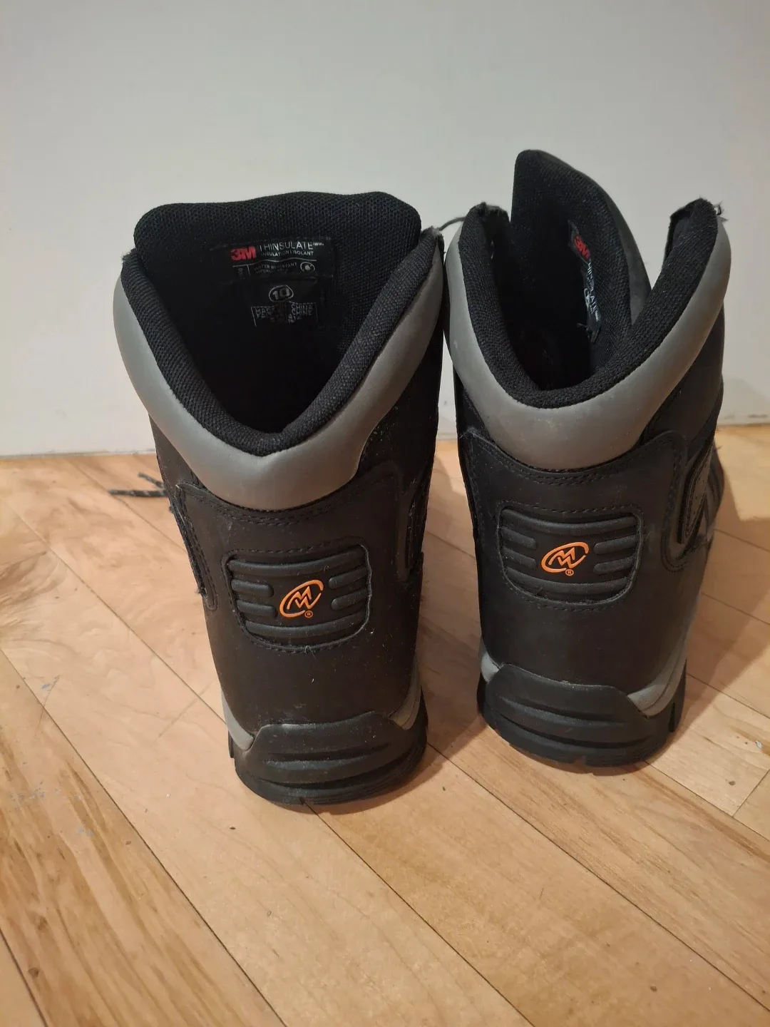 Cloudveil Insulated Winter Boots - Size 10 image indicator(2)
