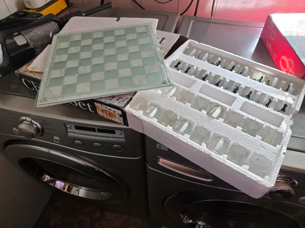 Shot Glass Chess Set & Drinking Roulette Game image indicator(4)