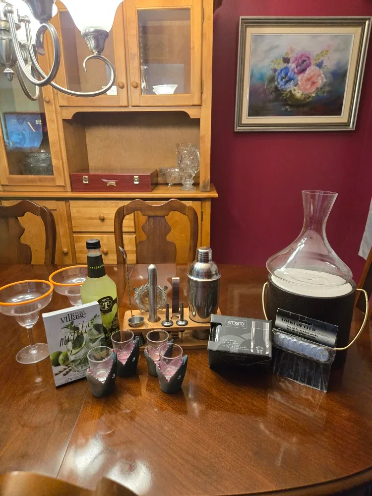 Shot Glass Chess Set & Drinking Roulette Game image indicator(7)