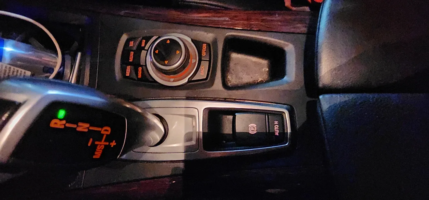 2013 BMW X5 xDrive35i SUV image indicator(6)