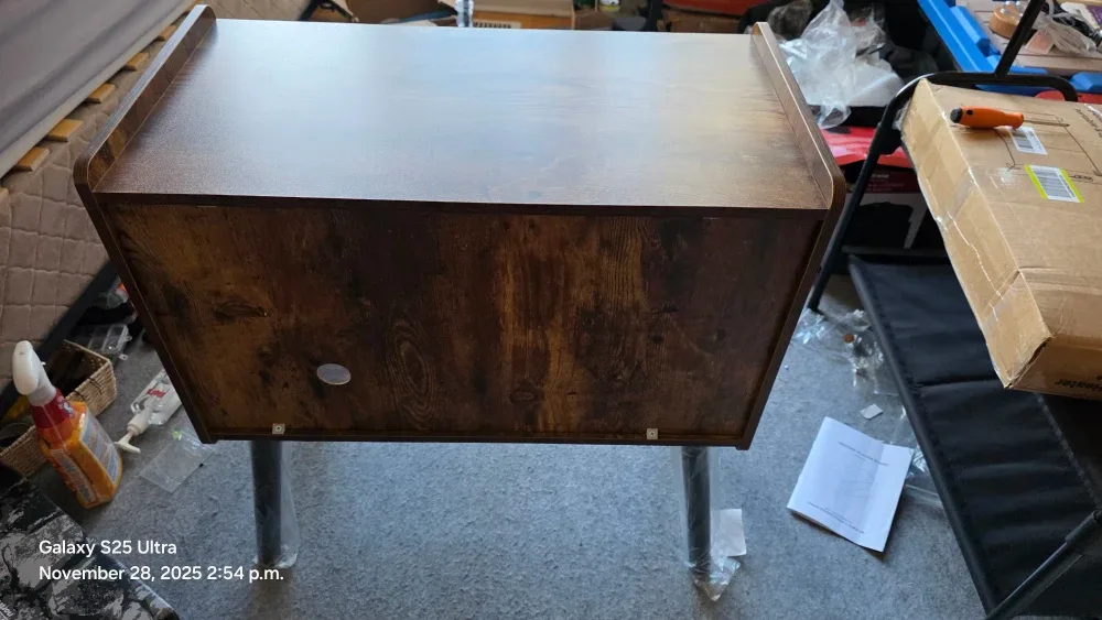 Brown Record Player Table image indicator(3)