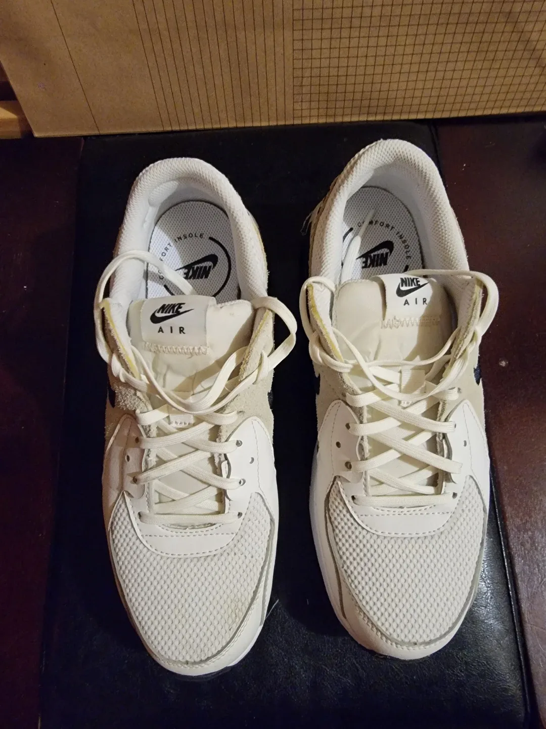 Nike Air Max Excee image indicator(4)