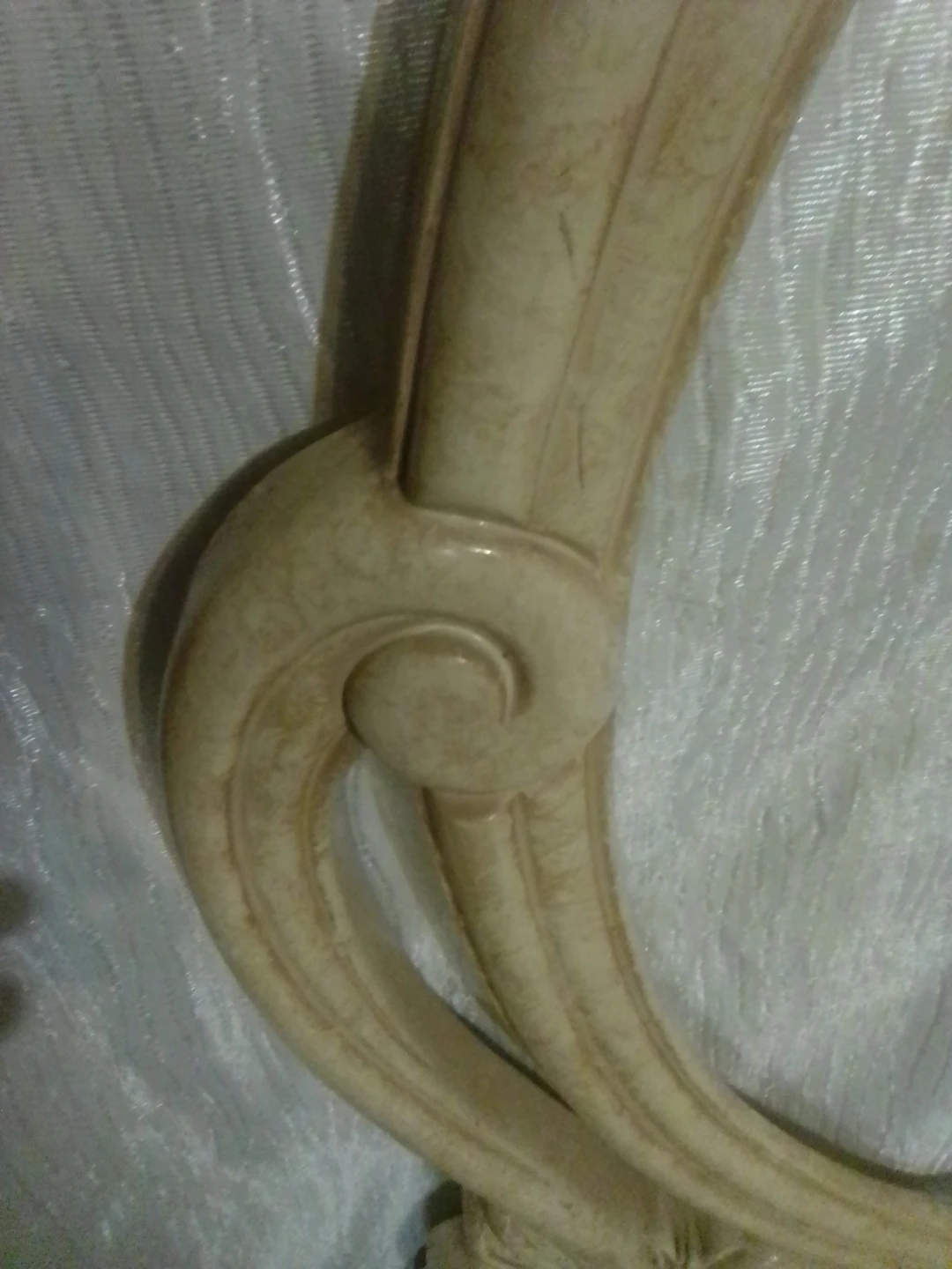 Ornate Cream-Colored Mirror Frame - photo 4