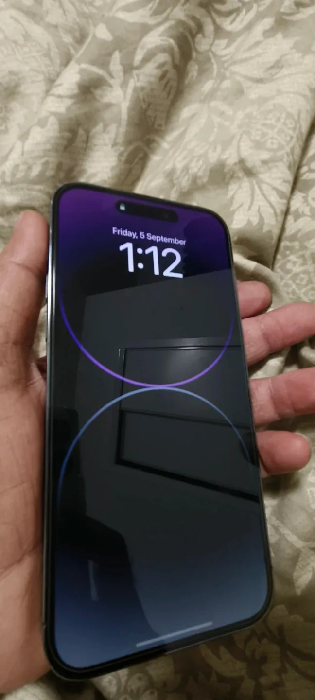 Apple iPhone 14 Pro max image indicator(6)