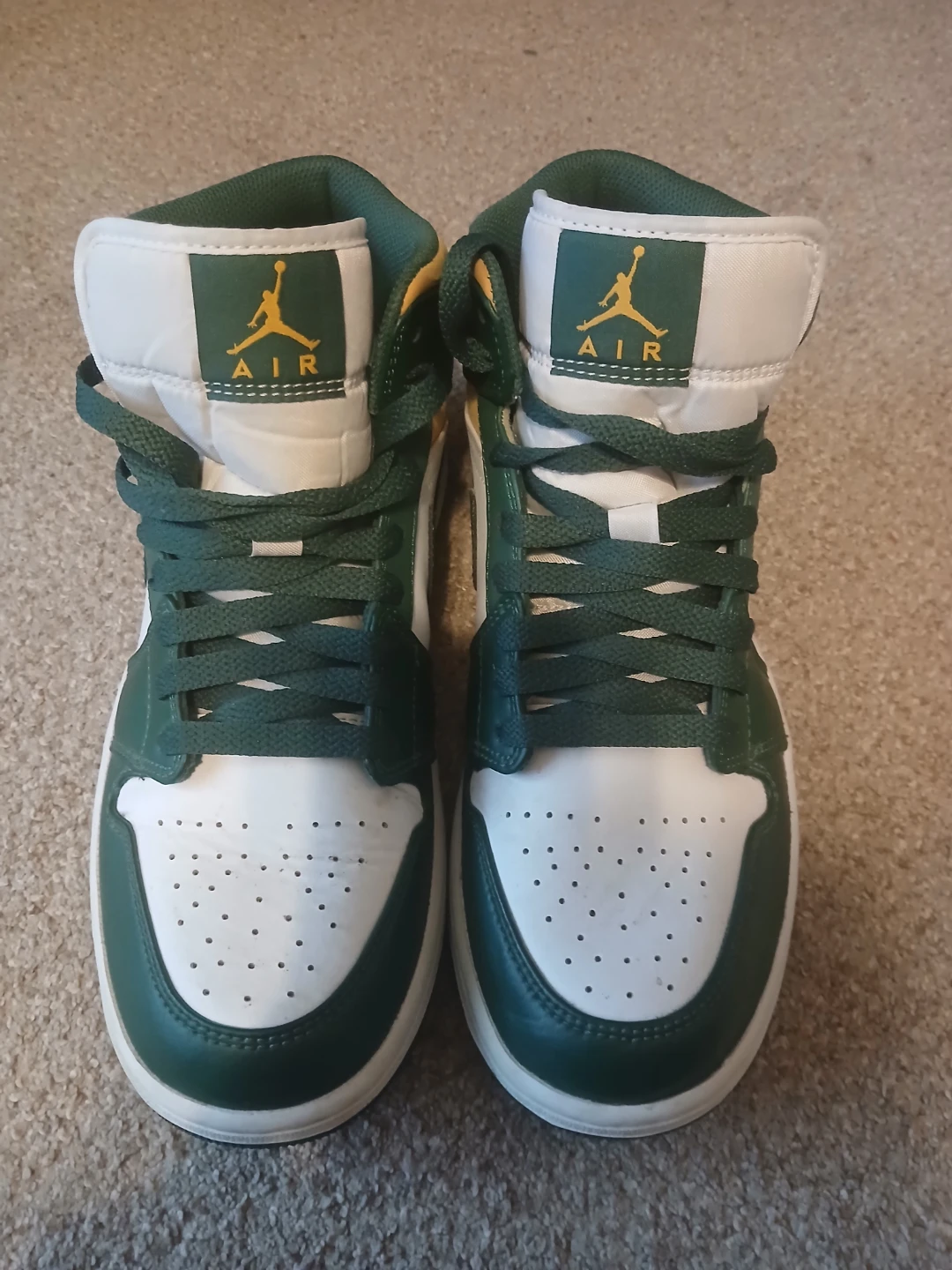 Air Jordan 1 Mid SE "Green Gold" Sneakers - photo 3