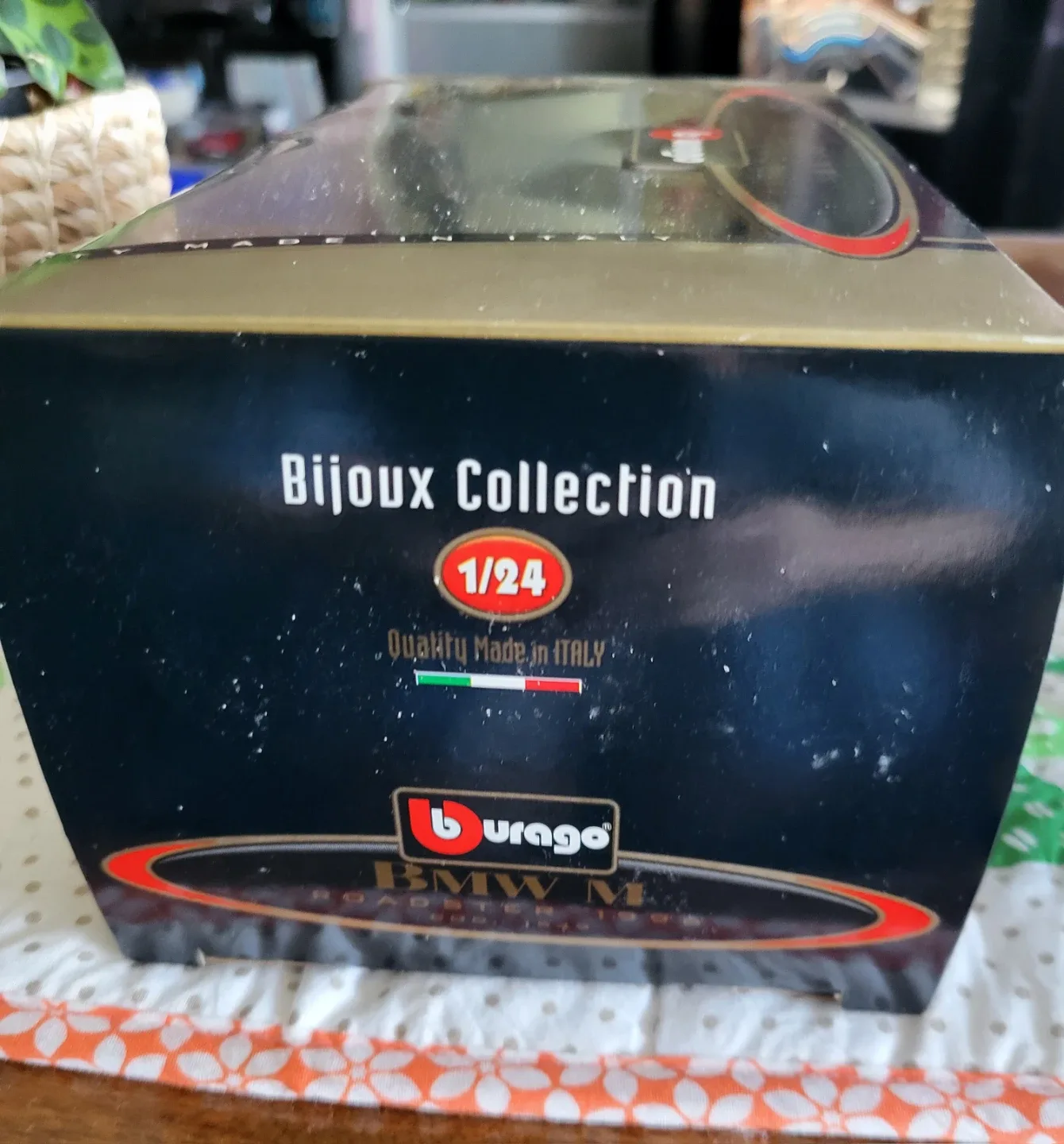 Burago BMW M Roadster 1996 - 1/24 Scale Diecast image indicator(4)